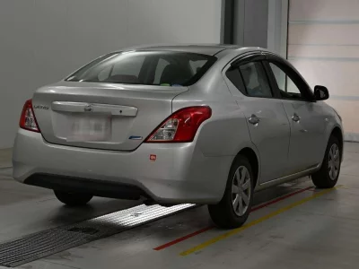 NISSAN TIIDA LATIO