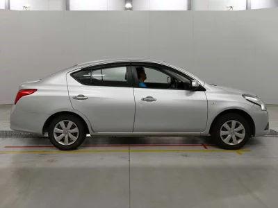 NISSAN TIIDA LATIO