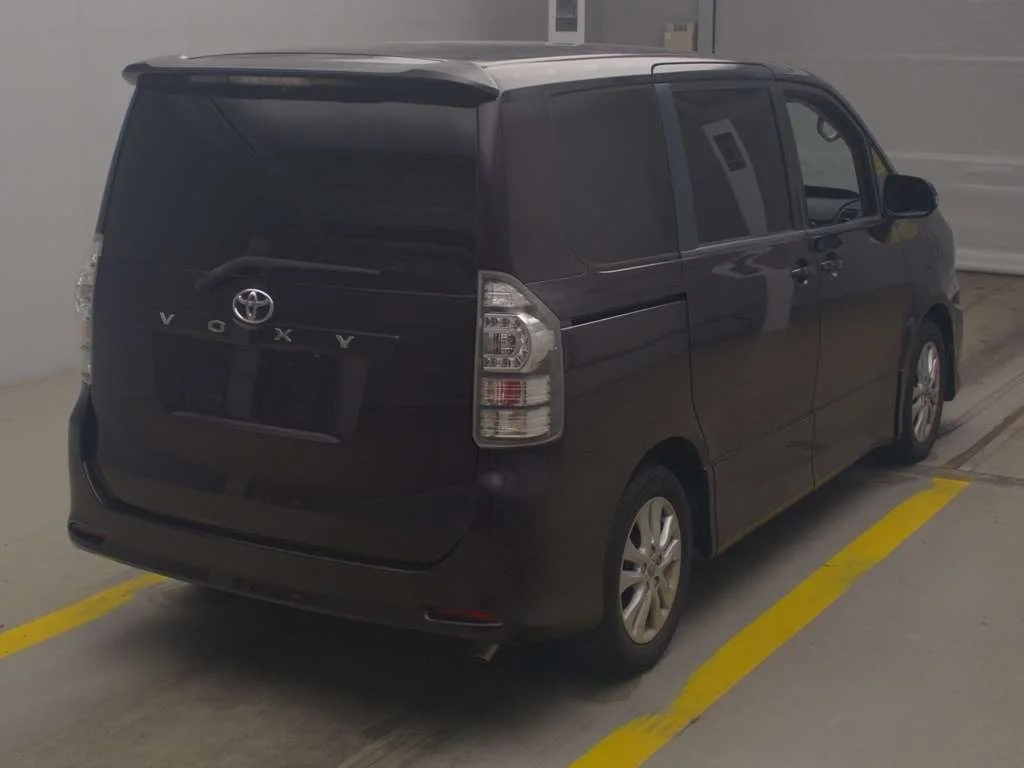 Toyota Voxy ZS, миниатюра 2