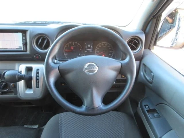 Nissan NV350 Caravan DX 3 NUMBER OF SEATS, миниатюра 4
