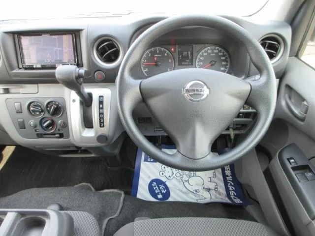 Nissan NV350 Caravan DX, миниатюра 5