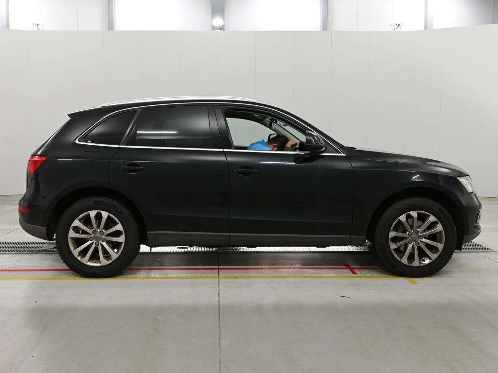 Audi Q5  с аукциона в Японии