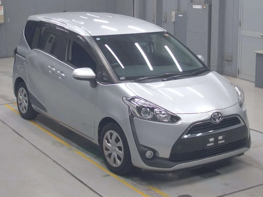 Toyota Sienta X, миниатюра 5