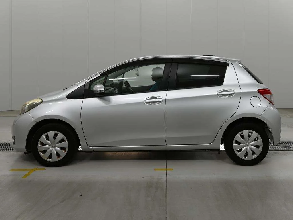Toyota Vitz F, миниатюра 3