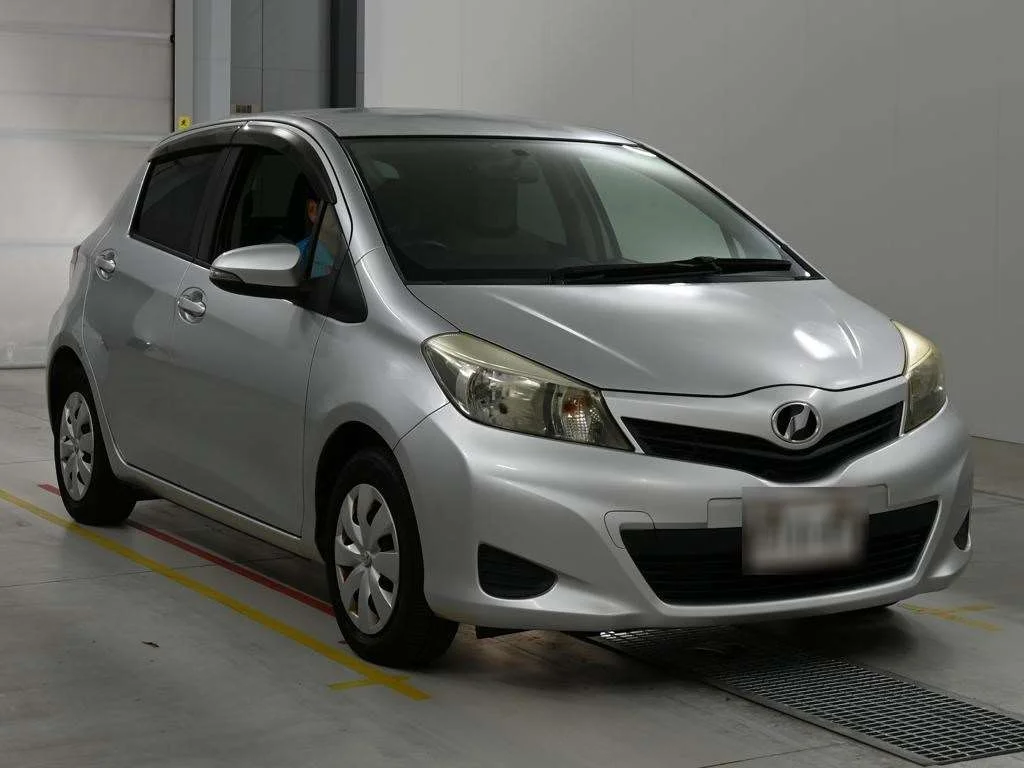 Toyota Vitz F, миниатюра 4