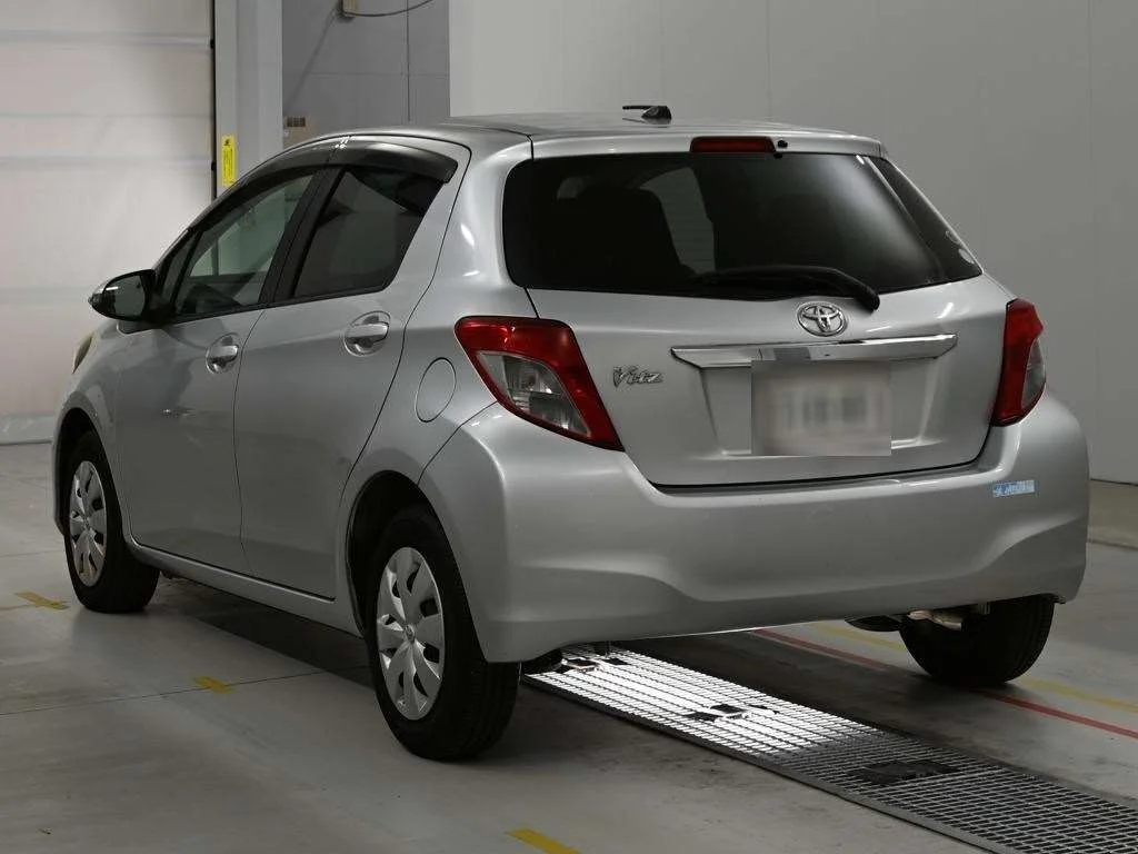 Toyota Vitz F, миниатюра 5
