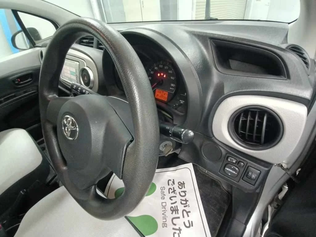 Toyota Vitz F, миниатюра 8