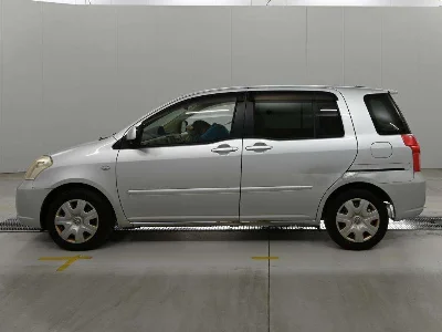 TOYOTA RAUM