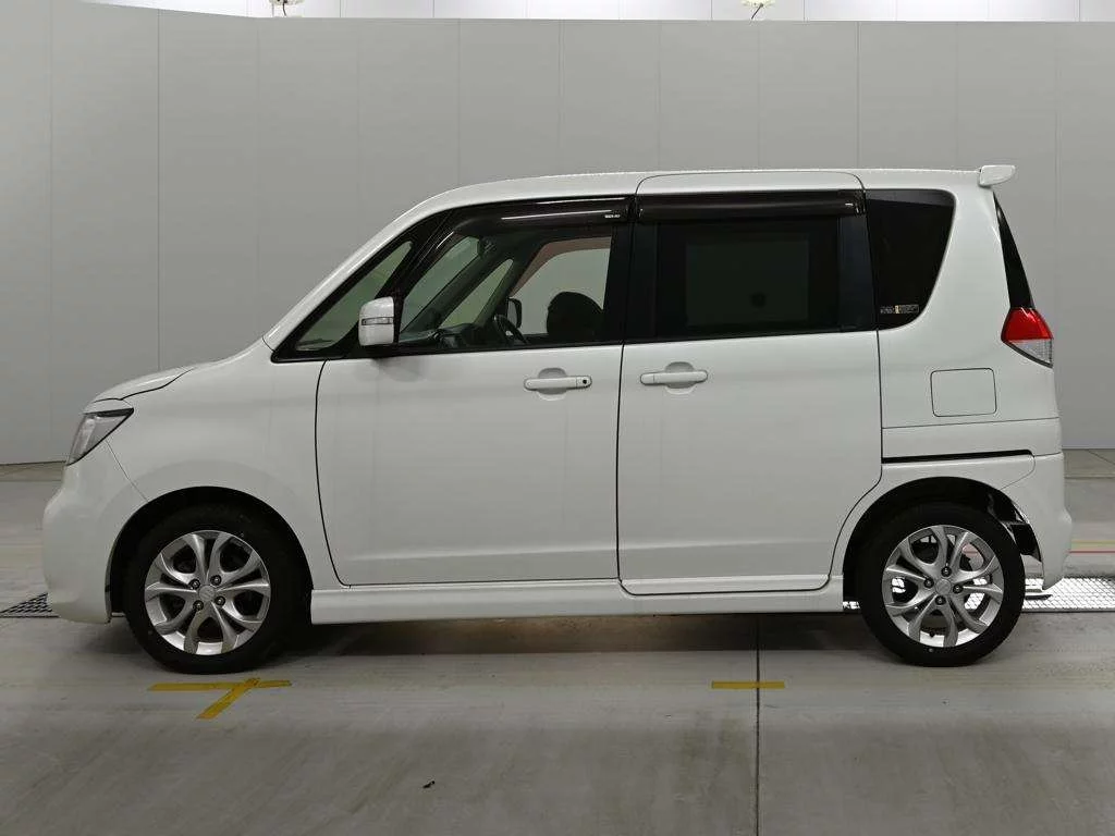 Suzuki Solio, миниатюра 4