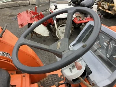 KUBOTA KUBOTA