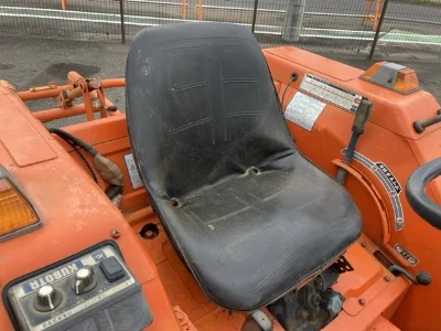KUBOTA KUBOTA