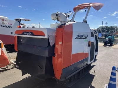 KUBOTA KUBOTA