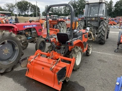 KUBOTA KUBOTA