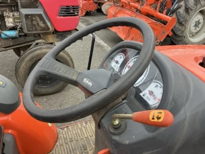 KUBOTA KUBOTA