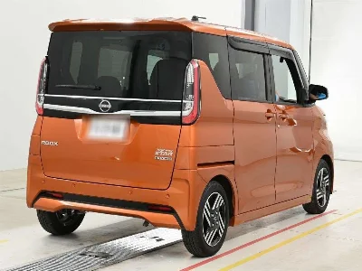 NISSAN ROOX
