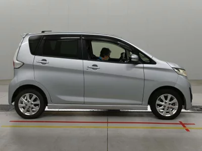MITSUBISHI EK CUSTOM