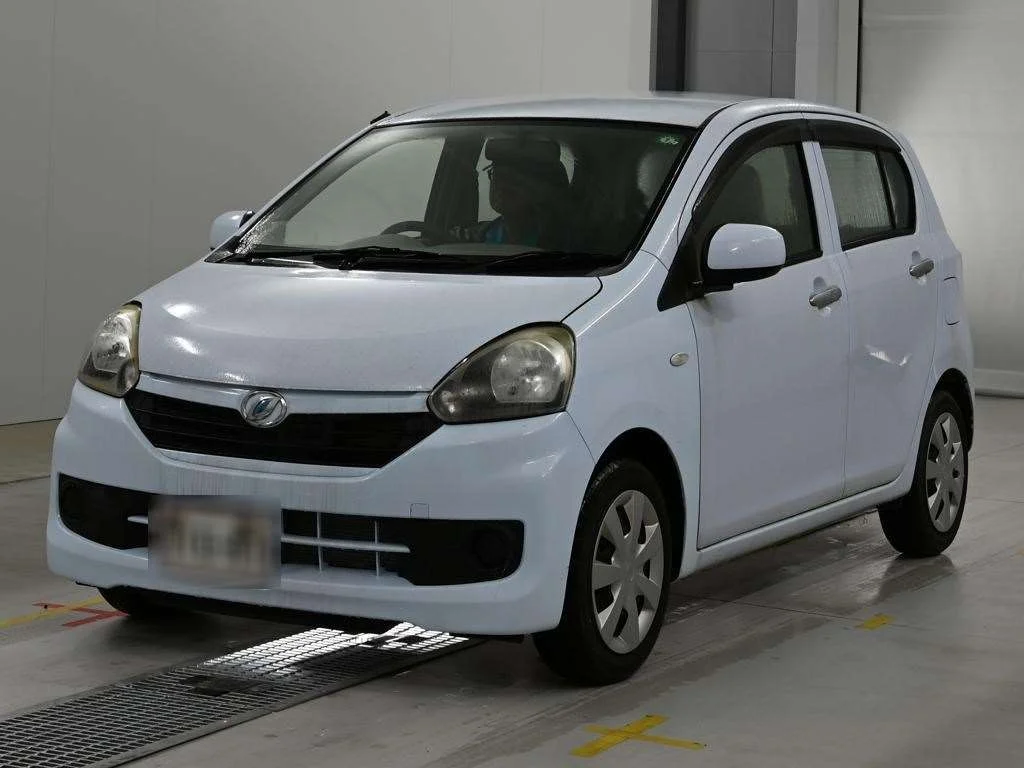 Daihatsu Mira e:S 2016