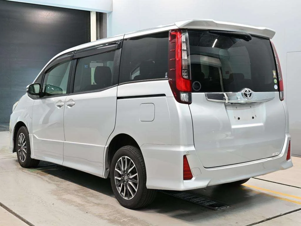 Toyota Noah Si 4WD, миниатюра 6