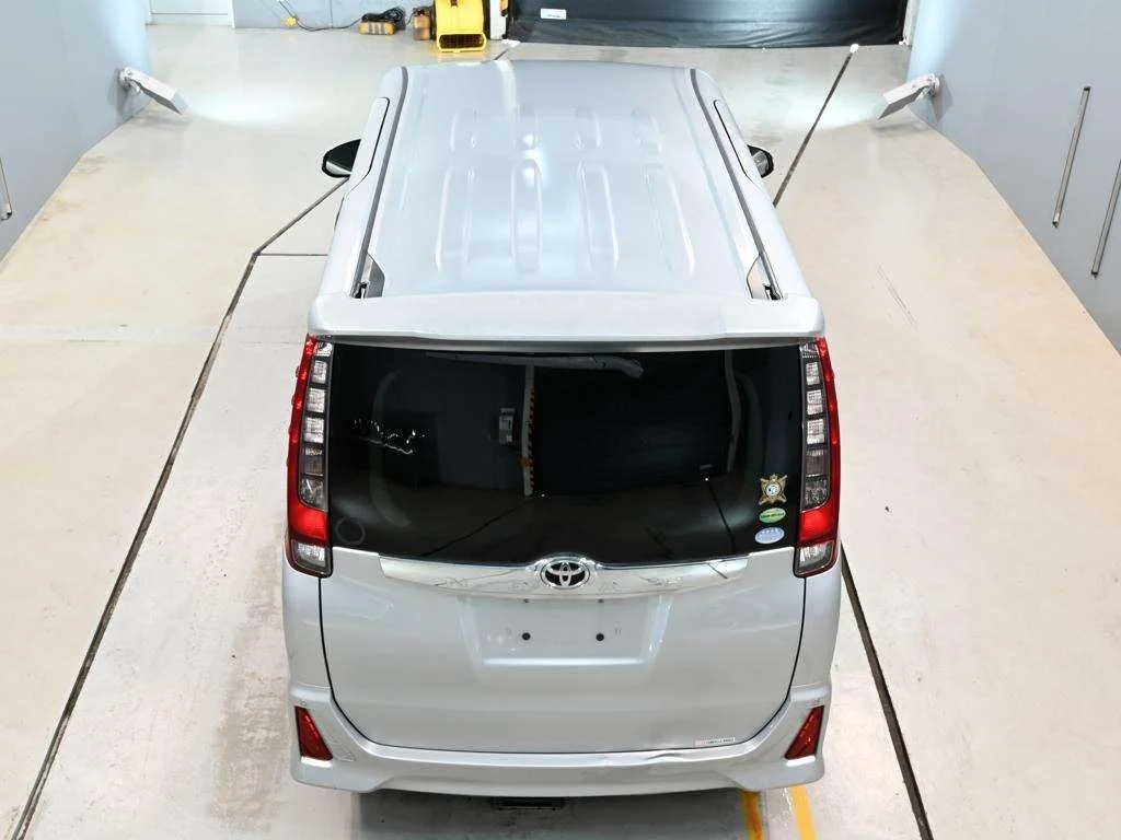 Toyota Noah Si 4WD, миниатюра 8