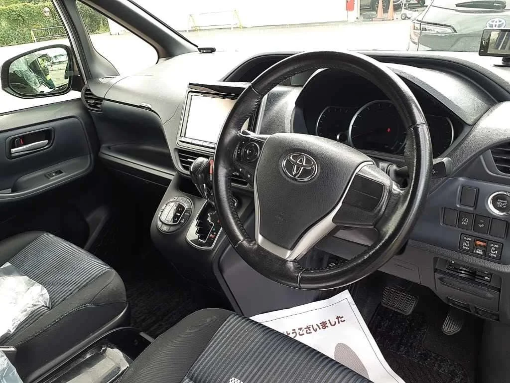 Toyota Noah Si 4WD, миниатюра 9
