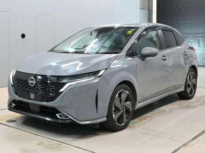 NISSAN AURA