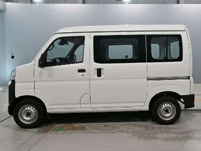 TOYOTA PIXIS VAN