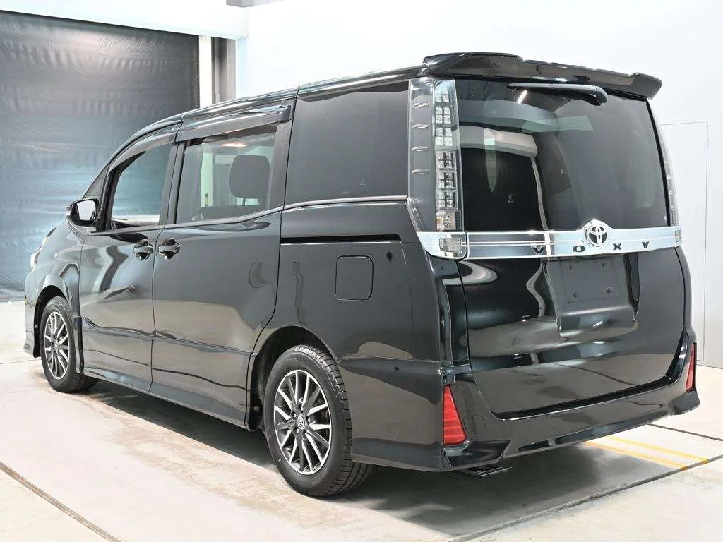 Toyota Voxy ZS, миниатюра 6