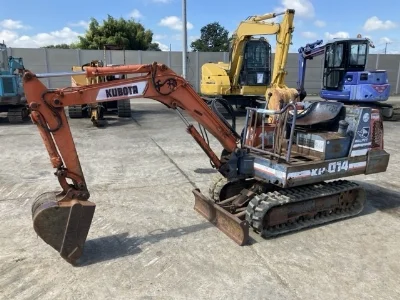 KUBOTA KUBOTA