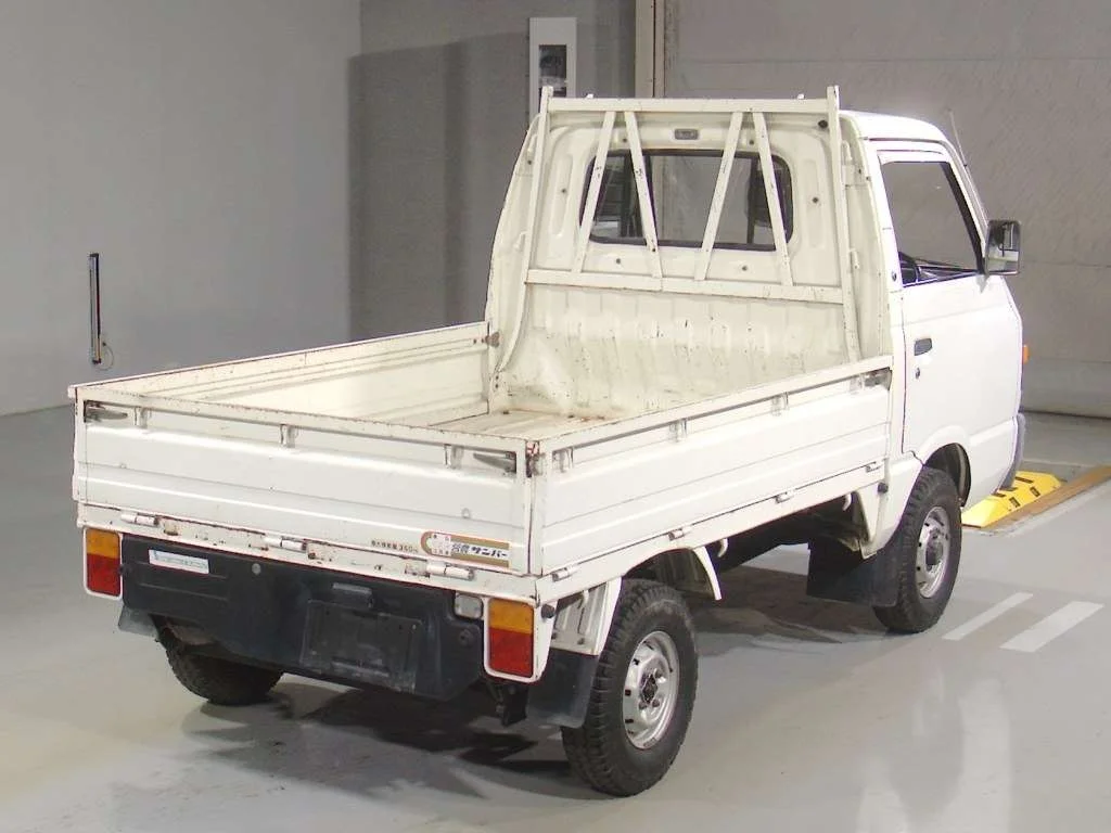 Subaru Sambar Truck  с аукциона в Японии