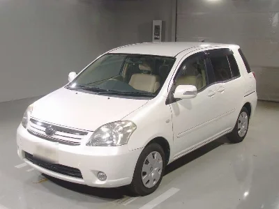 TOYOTA RAUM