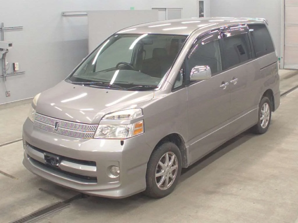 Toyota Voxy 2005