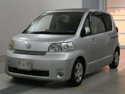 TOYOTA PORTE
