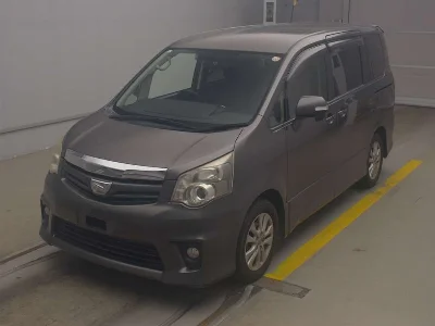 TOYOTA NOAH, 2011 — лот японского аукциона