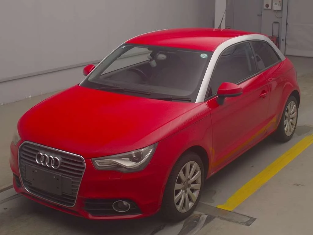 Audi A1  с аукциона в Японии