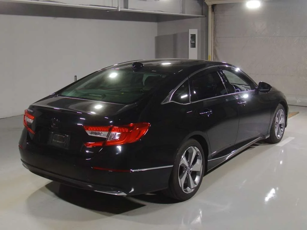 Honda Accord  с аукциона в Японии