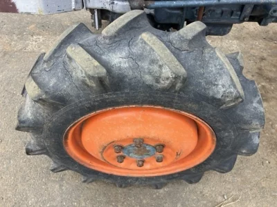 KUBOTA KUBOTA