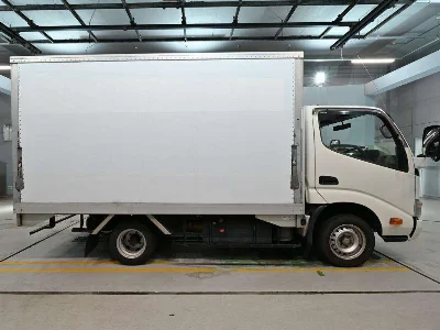 TOYOTA DYNA