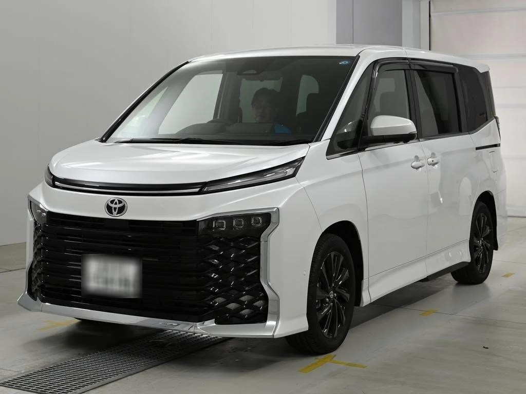 Toyota Voxy 2026