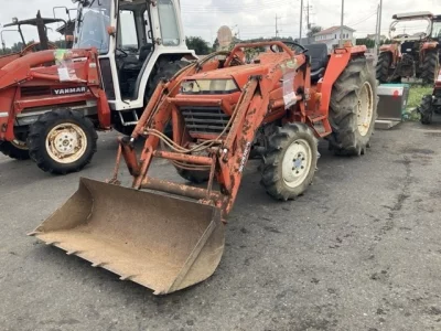 KUBOTA KUBOTA