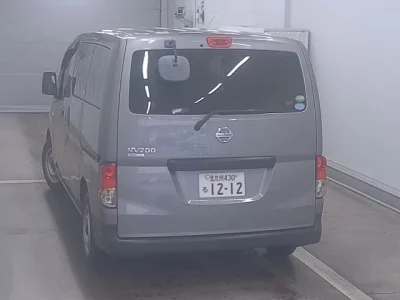 NISSAN NV200