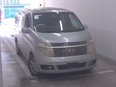 NISSAN ELGRAND