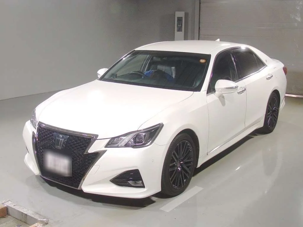 Toyota Crown 2016