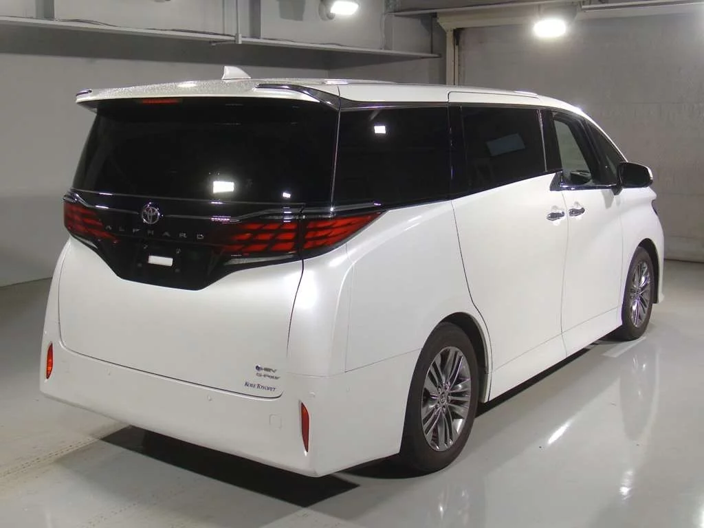 Toyota Alphard  с аукциона в Японии