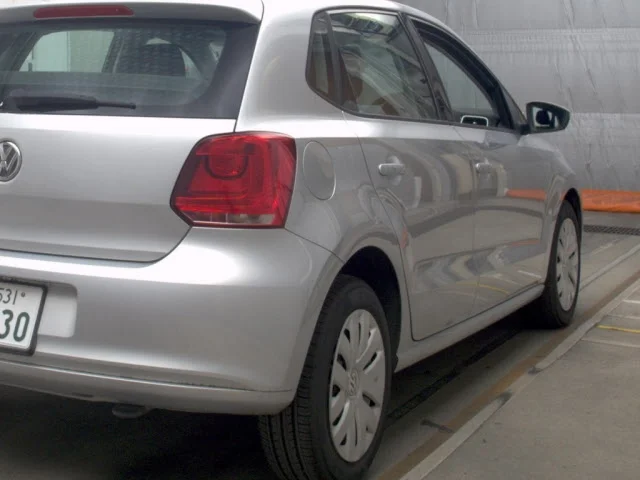 Volkswagen Polo  с аукциона в Японии