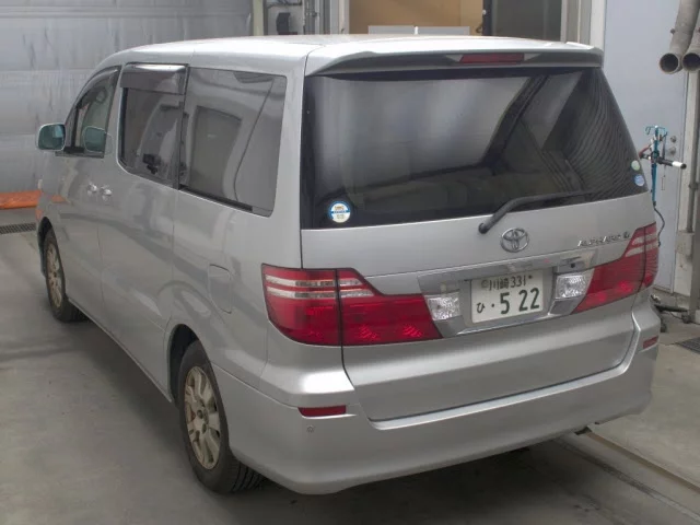Toyota Alphard 2005