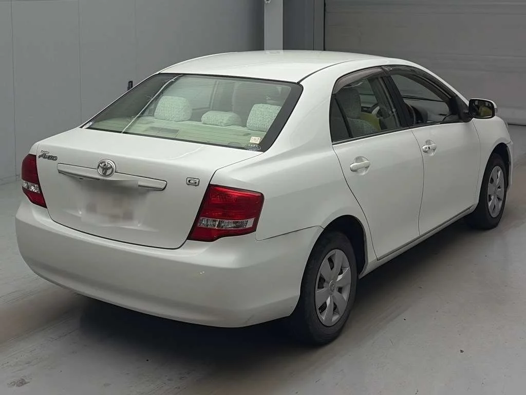 Toyota Corolla Axio 2010