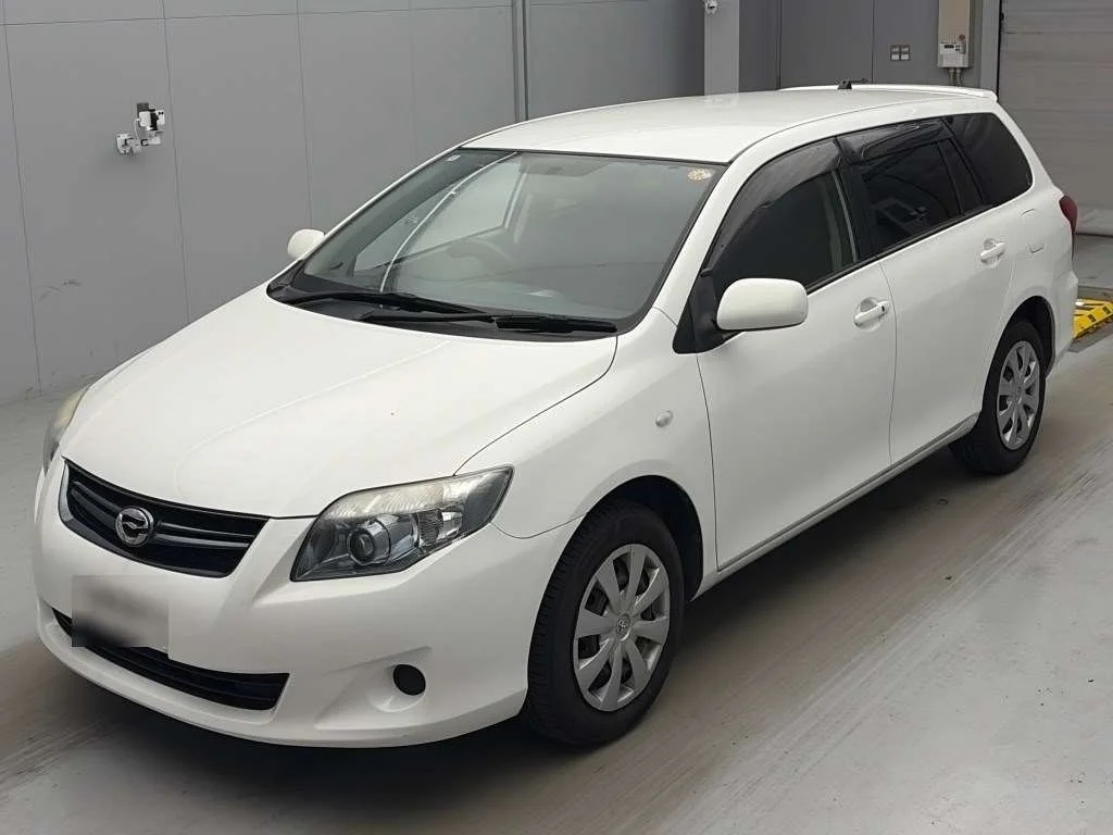 Toyota Corolla Fielder 2012