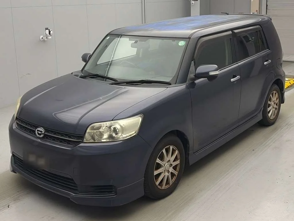 Toyota Corolla Rumion 2011