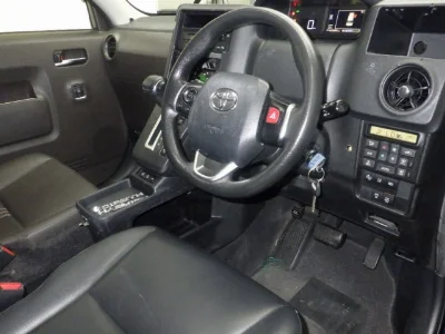 TOYOTA JPN TAXI
