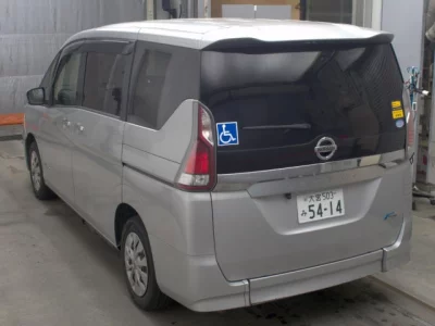 NISSAN SERENA